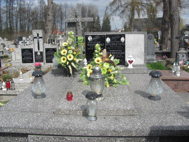 Grób Bogusław Włodarski