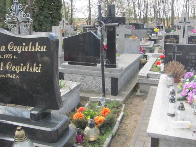  NN Biała Rawska - Grobonet - Wyszukiwarka osób pochowanych