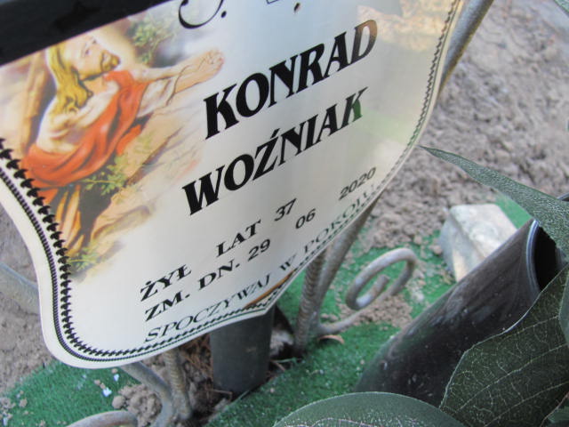 Konrad Woźniak 1983 Biała Rawska - Grobonet - Wyszukiwarka osób pochowanych